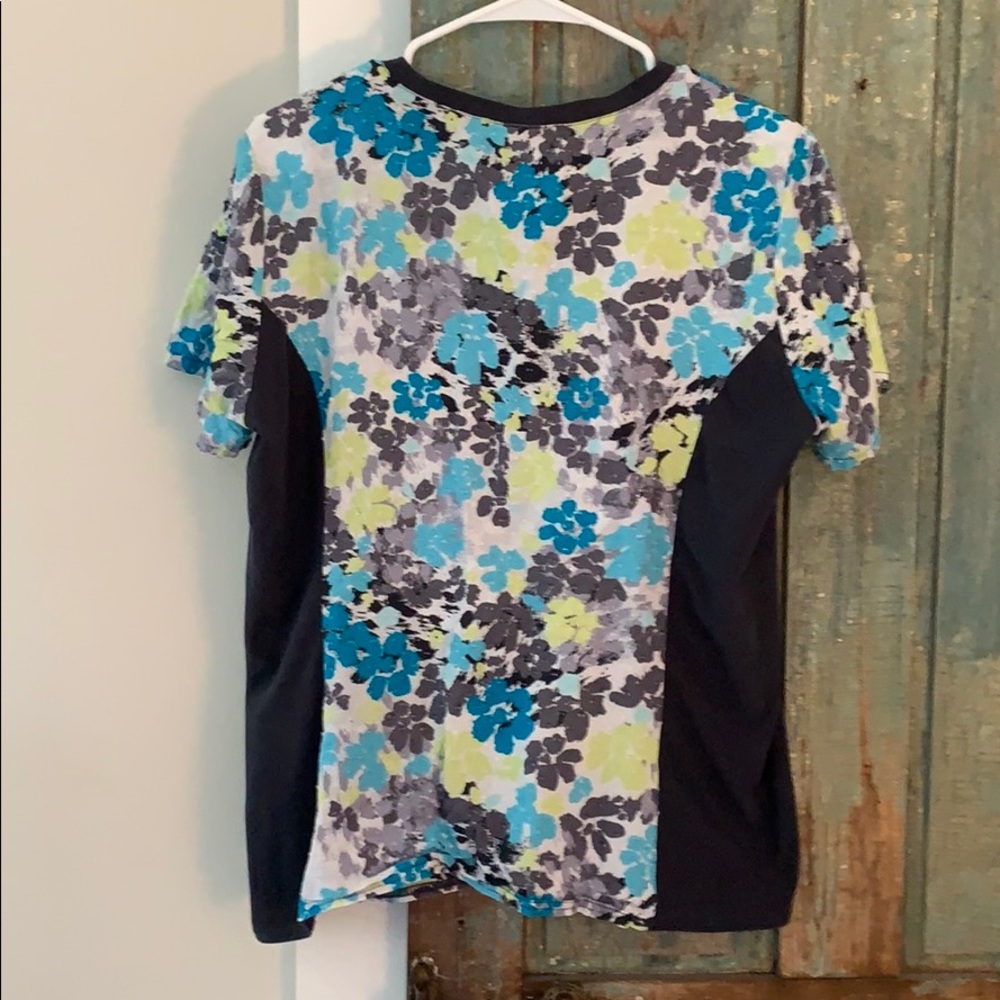 Scrub top - Picture 2 of 2
